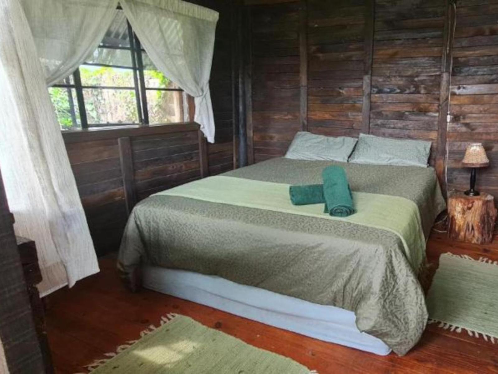 Tsitsikamma Wolf Sanctuary Eco Cabins & Teepees Stormsrivier Bilik gambar